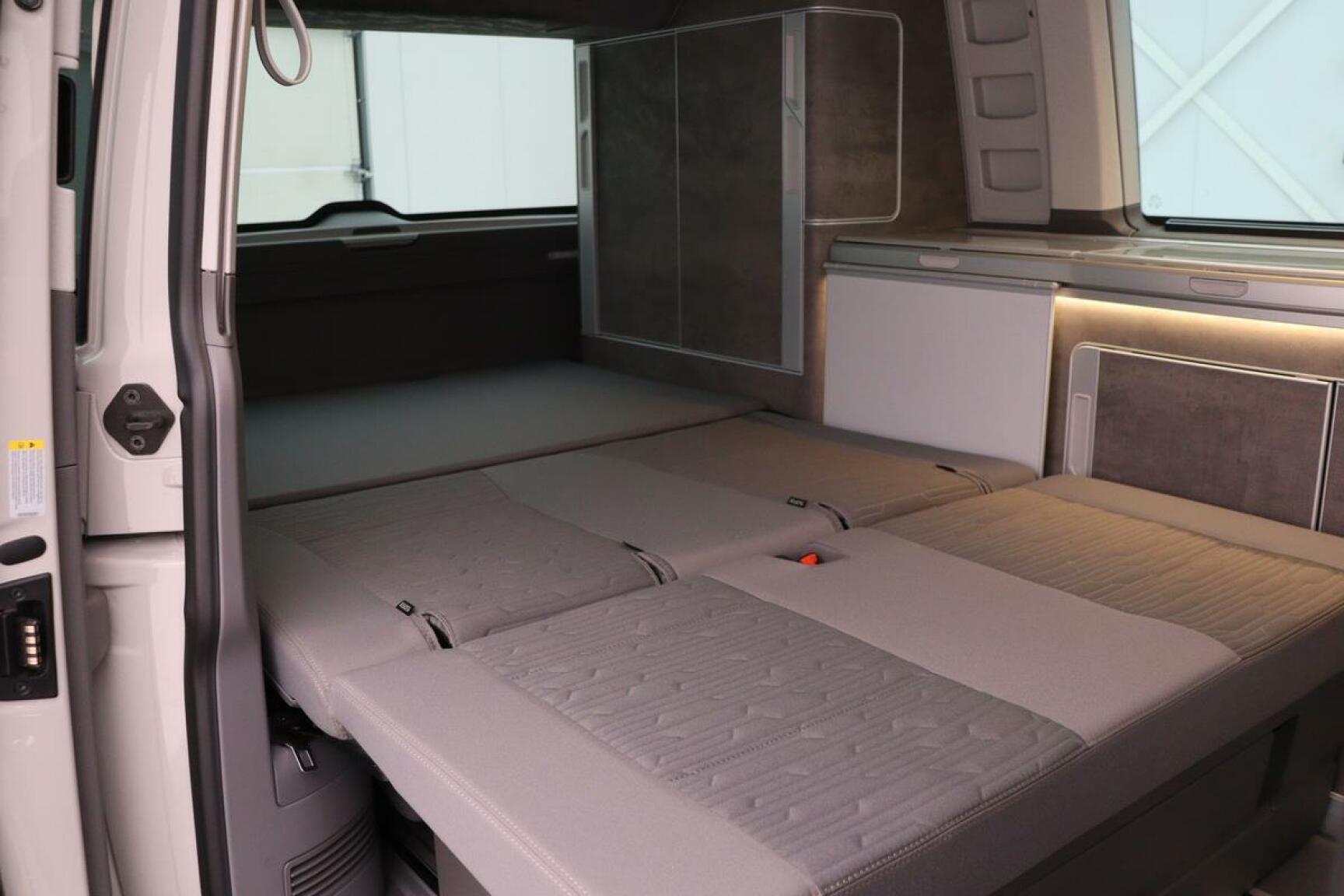 Volkswagen-Camper-29
