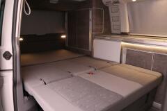 Volkswagen-TRANSPORTER California-30