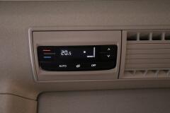Volkswagen-TRANSPORTER California-31