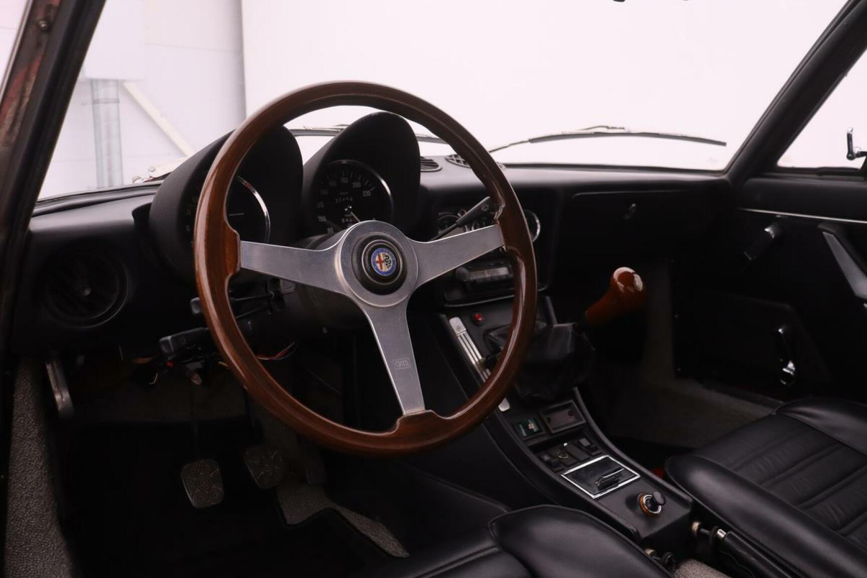 Alfa Romeo-Spider-2