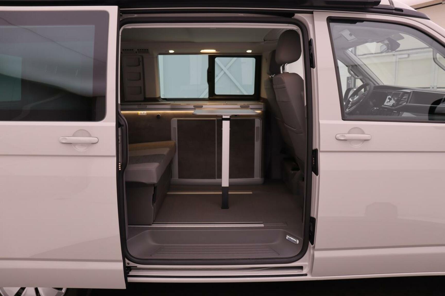 Volkswagen-Camper-19