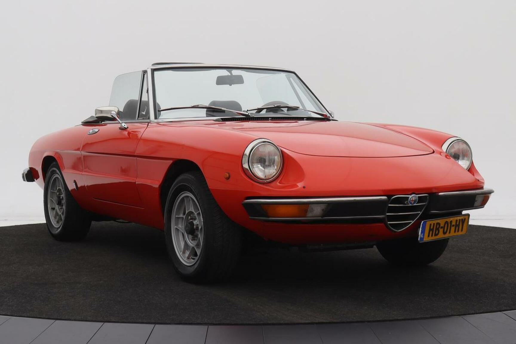 Alfa Romeo-Spider-22